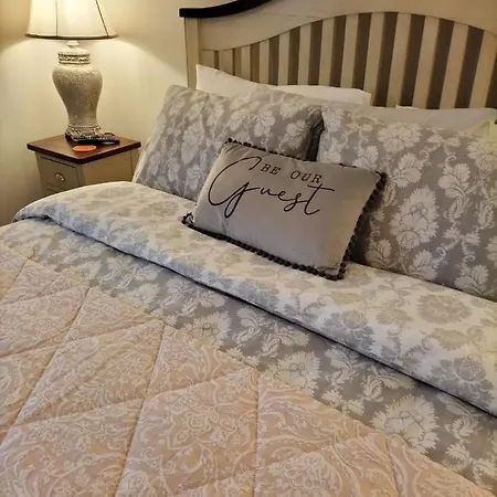 Dolmen Carlingford Lough,omeath O Meith