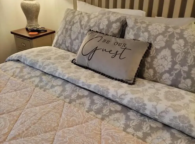 Dolmen Carlingford Lough,omeath O Meith