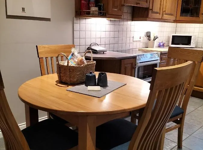 Dolmen Carlingford Lough,omeath 아파트 O Meith